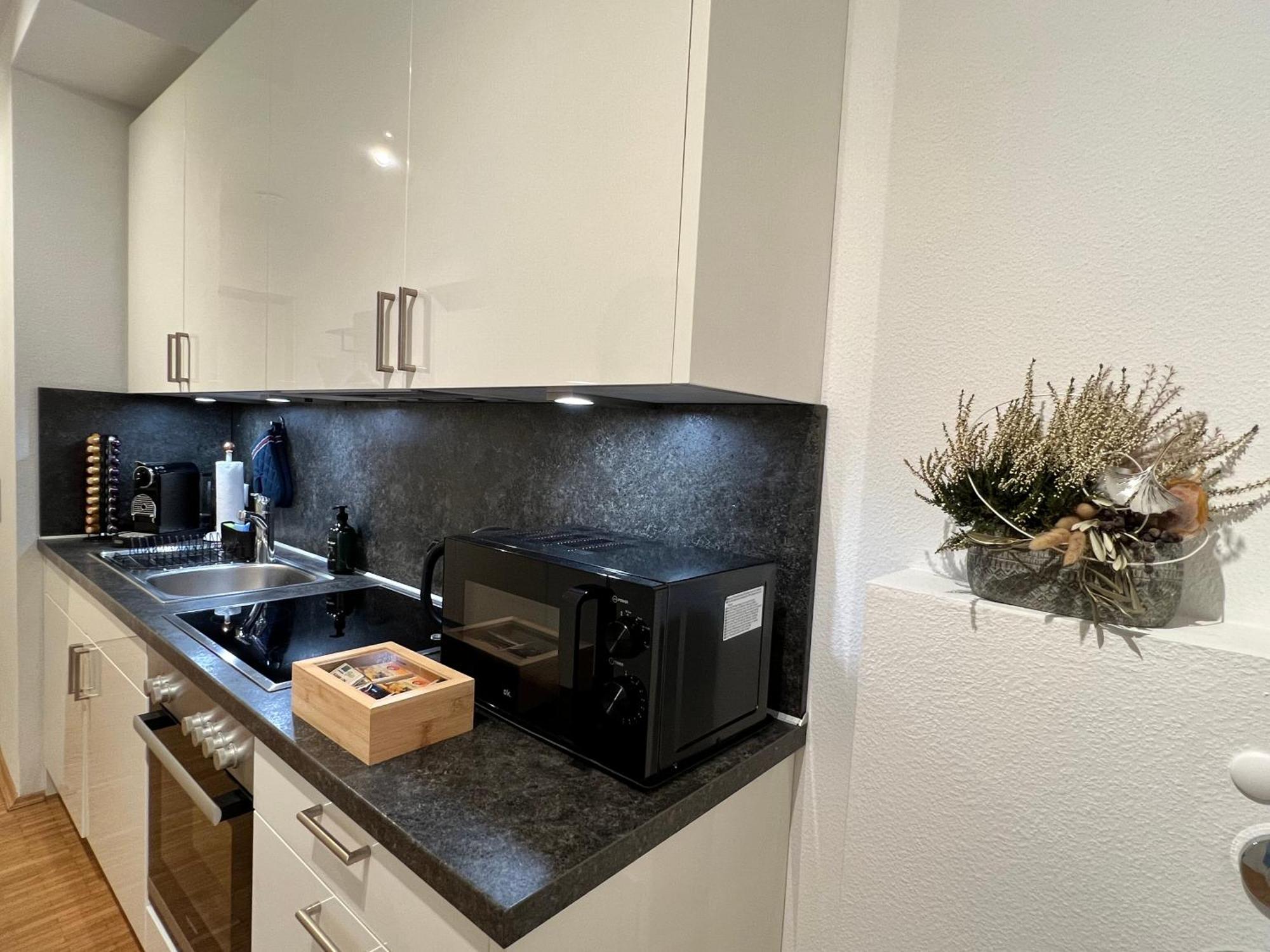 Moderne Wohnung Naehe Hbf-Lift-Tiefgarage-Contactless Check-In Hannover Esterno foto