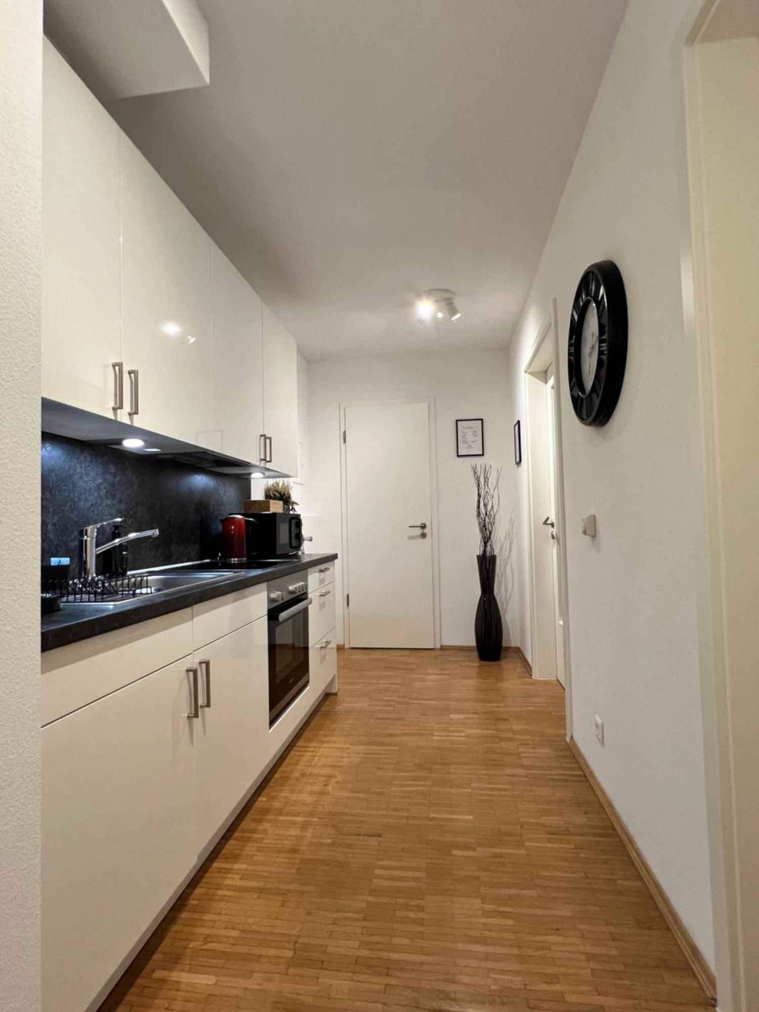 Moderne Wohnung Naehe Hbf-Lift-Tiefgarage-Contactless Check-In Hannover Esterno foto