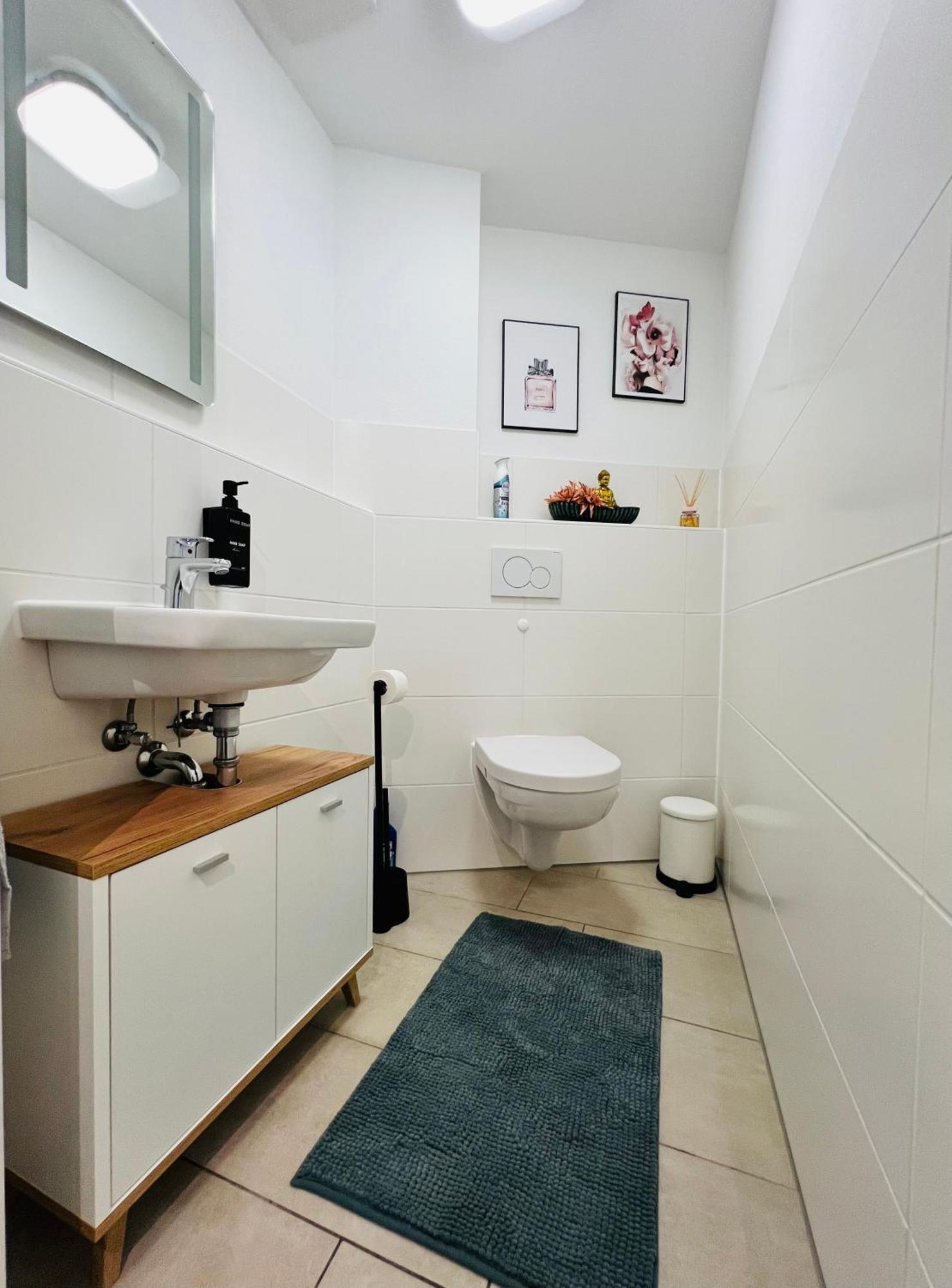 Moderne Wohnung Naehe Hbf-Lift-Tiefgarage-Contactless Check-In Hannover Esterno foto