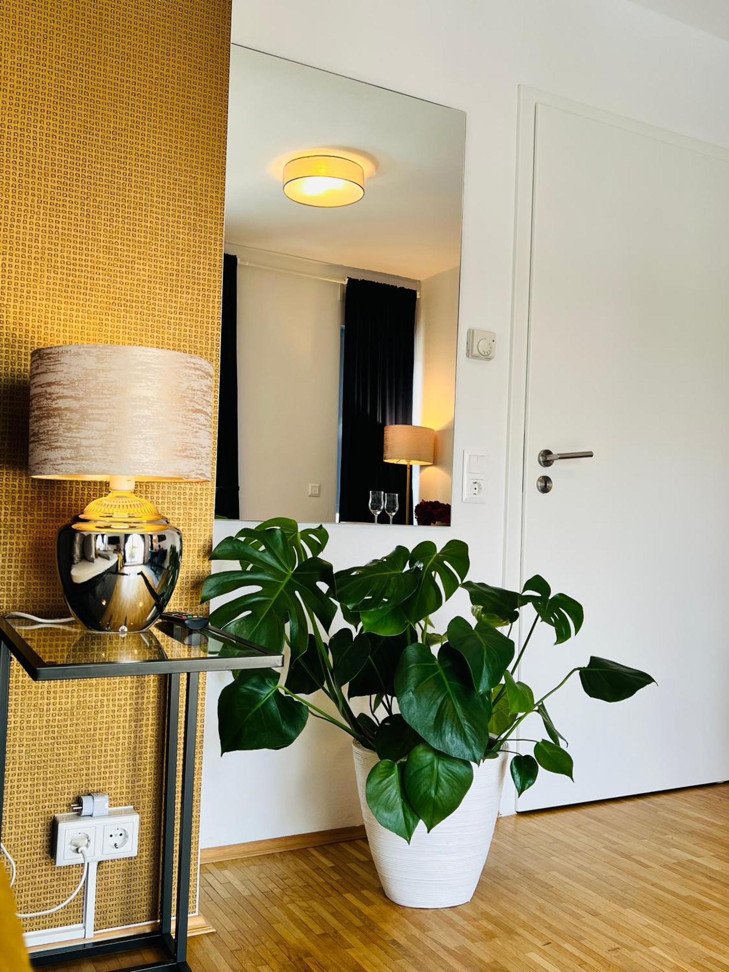 Moderne Wohnung Naehe Hbf-Lift-Tiefgarage-Contactless Check-In Hannover Esterno foto
